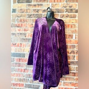 Laura Scott Woman Purple long Sleeve Cover Women’s Size:24W